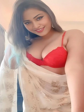 Mature call girls in Siliguri